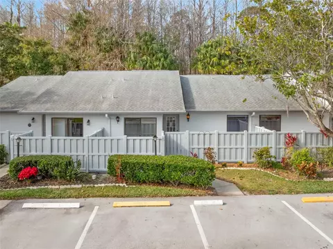 1371 Pine Ridge Cir E #B, Tarpon Springs, FL 34688
