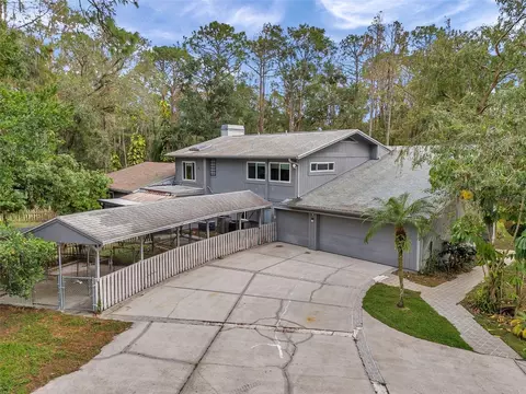 655 Appaloosa Rd, Tarpon Springs, FL 34688