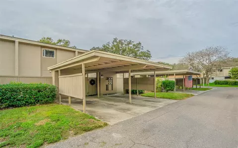 8622 Cattail Dr #152, Temple Terrace, FL 33637