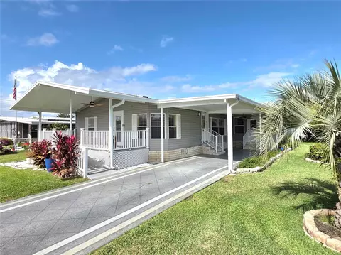 37407 Sandra Ave, Zephyrhills, FL 33542