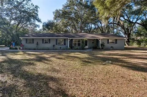 9628 Davis Rd, Tampa, FL 33637