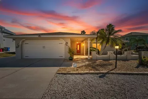 6503 Santiago Ct, Apollo Beach, FL 33572