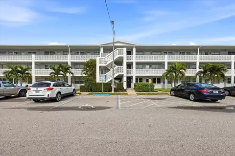 1001 77th Ave N #307, Saint Petersburg, FL 33702