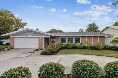 3838 Mckay Creek Dr, Largo, FL 33770
