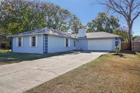 618 Rollingwood Ln, Valrico, FL 33594