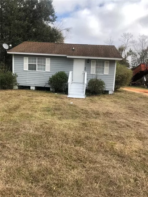 6212 Mockingbird Ln, Pensacola, FL 32503