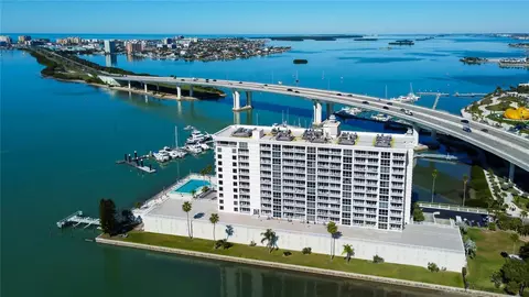 100 Pierce St #305, Clearwater, FL 33756