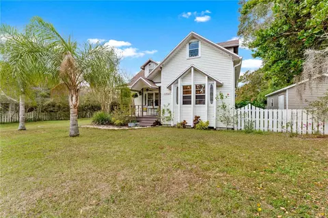 13627 13th St, Dade City, FL 33525