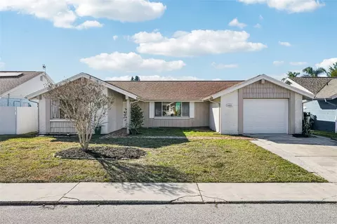 3431 Springfield Dr, Holiday, FL 34691