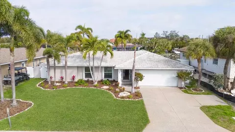 3807 48th Ave S, Saint Petersburg, FL 33711
