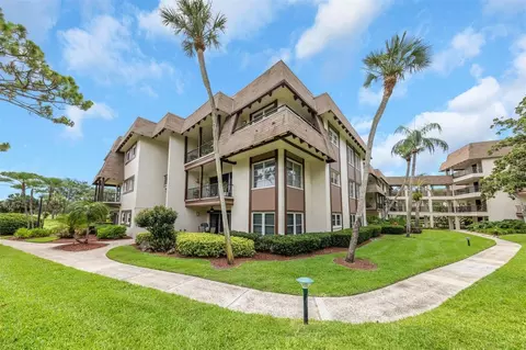 3035 Countryside Blvd #16B, Clearwater, FL 33761