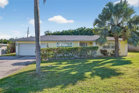 2962 8th Ave SW, Largo, FL 33770