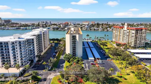 690 Island Way #911, Clearwater Beach, FL 33767