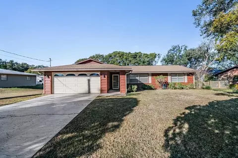 7343 Andre Dr, Zephyrhills, FL 33541