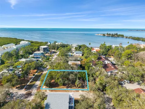 Ventnor Avenue, Tarpon Springs, FL 34689