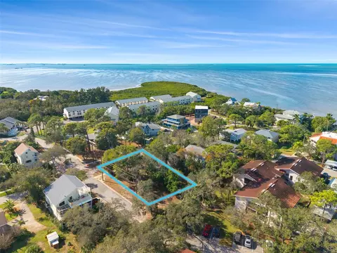 Ventnor Avenue, Tarpon Springs, FL 34689