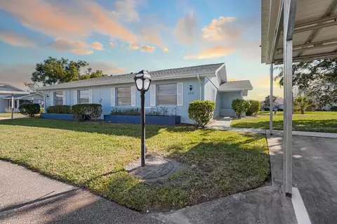 2337 Glenmore Cir, Sun City Center, FL 33573