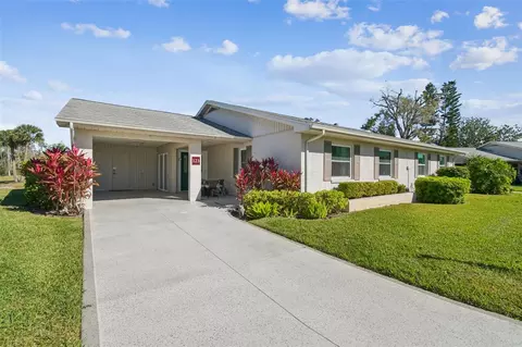 123 Glendower Cir, Sun City Center, FL 33573