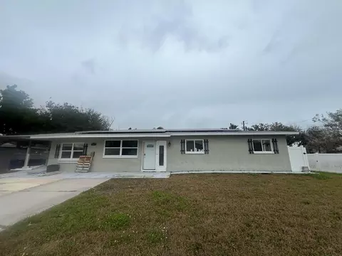 4811 Chancellor St NE, Saint Petersburg, FL 33703