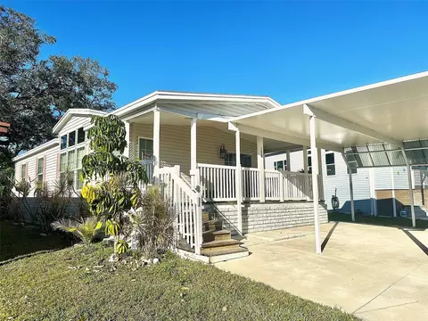 9790 66th St N #128, Pinellas Park, FL 33782