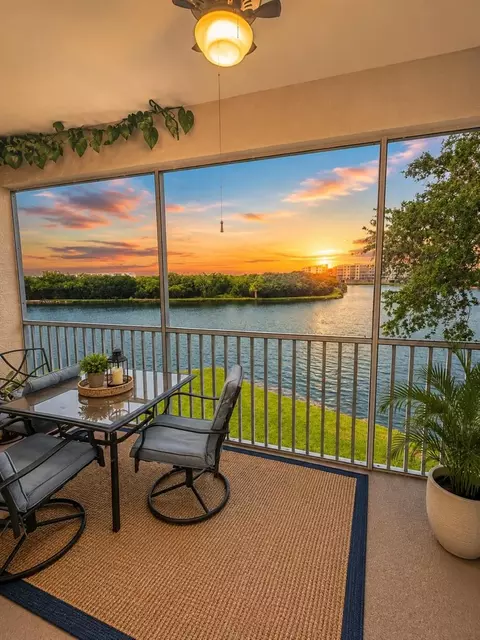 6363 99th Way N #12I, Saint Petersburg, FL 33708