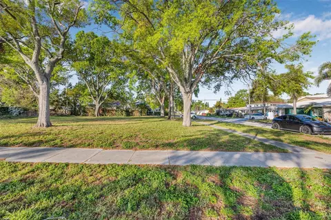 602 Channel Dr, Tampa, FL 33606