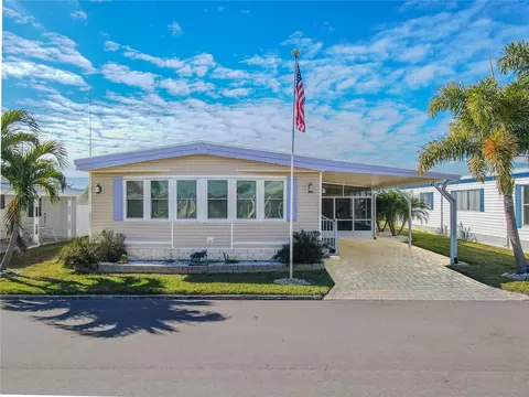 2101 Hilo Dr, Holiday, FL 34691