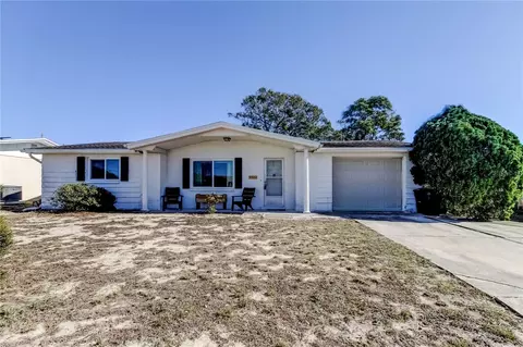 3552 Westchester Dr, Holiday, FL 34691