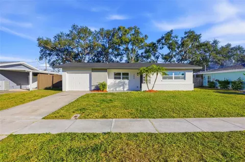 2625 Keene Park Dr, Largo, FL 33771
