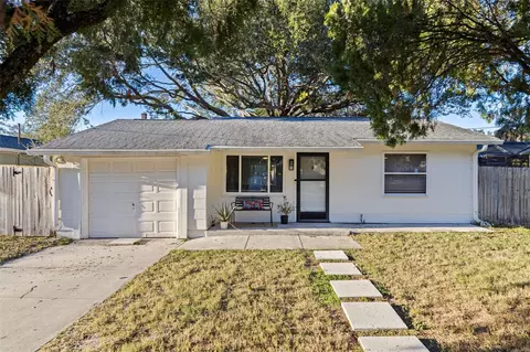 129 NW Lincoln Cir N, Saint Petersburg, FL 33702