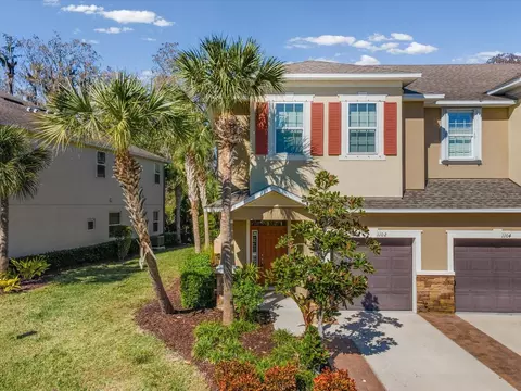 1102 Vineyard Ln, Oldsmar, FL 34677