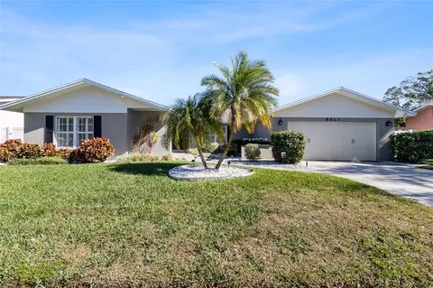 8823 Kenwood Rd, Seminole, FL 33777