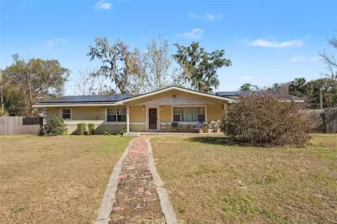 6107 SE Arthur Rd, Belleview, FL 34420