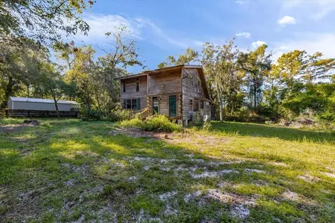 9510 E Oak Ct, Floral City, FL 34436