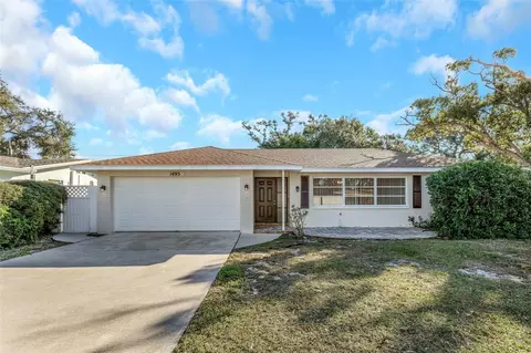 1495 Lakeside Dr, Dunedin, FL 34698
