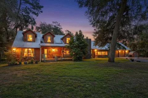 2635 N Dover Rd, Dover, FL 33527