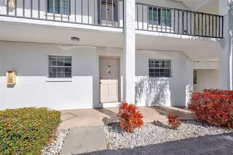 10540 77th Ter #109, Seminole, FL 33772