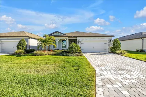 9135 Barrier Coast Trl, Parrish, FL 34219