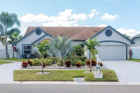 1301 Monte Lake Dr, Valrico, FL 33596