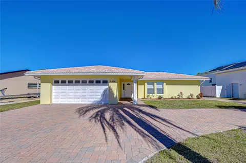 6416 Lake Sunrise Dr, Apollo Beach, FL 33572