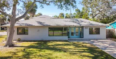 2843 57th St S, Gulfport, FL 33707