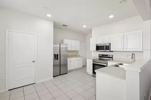 5001 Barnstead Dr, Riverview, FL 33578 photo 11