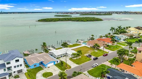 533 Johns Pass Ave, Madeira Beach, FL 33708