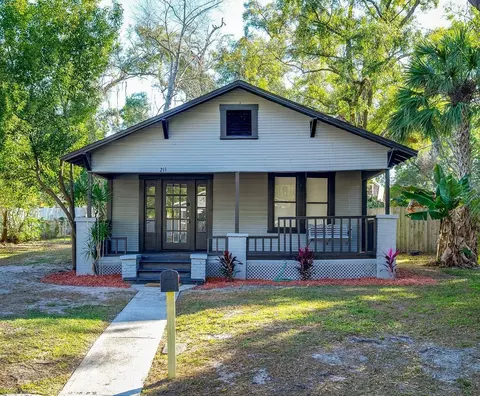 211 E Cluster Ave, Tampa, FL 33604