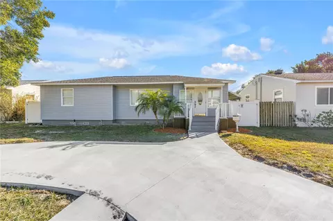 774 40th Ave NE, Saint Petersburg, FL 33703