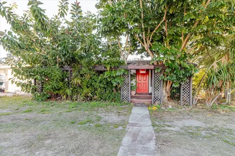 1604 Omaha St, Palm Harbor, FL 34683