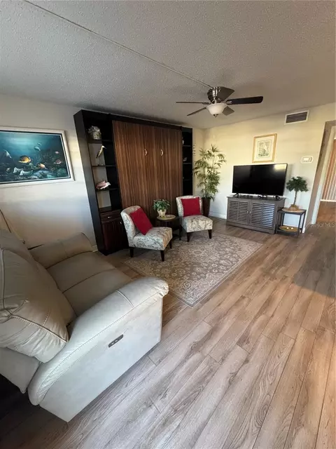 204 47th Avenue Dr W #125, Bradenton, FL 34207