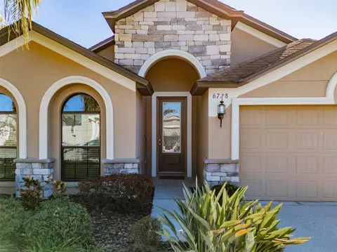 6728 Wild Elm Ct, Wesley Chapel, FL 33545