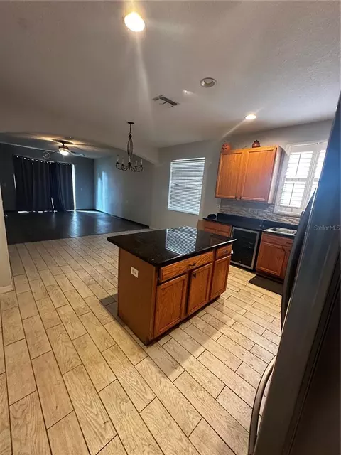 403 Thicket Crest Rd, Seffner, FL 33584 photo 7