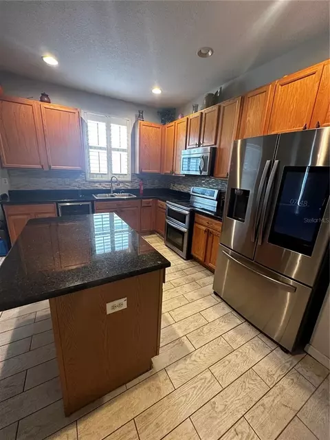 403 Thicket Crest Rd, Seffner, FL 33584 photo 6